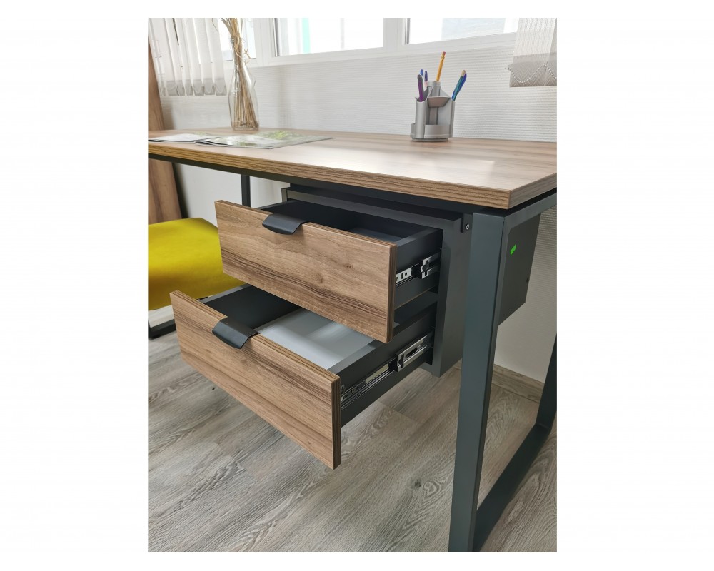 Стол письменный на металлокаркасе с тумбой Гринвич-8